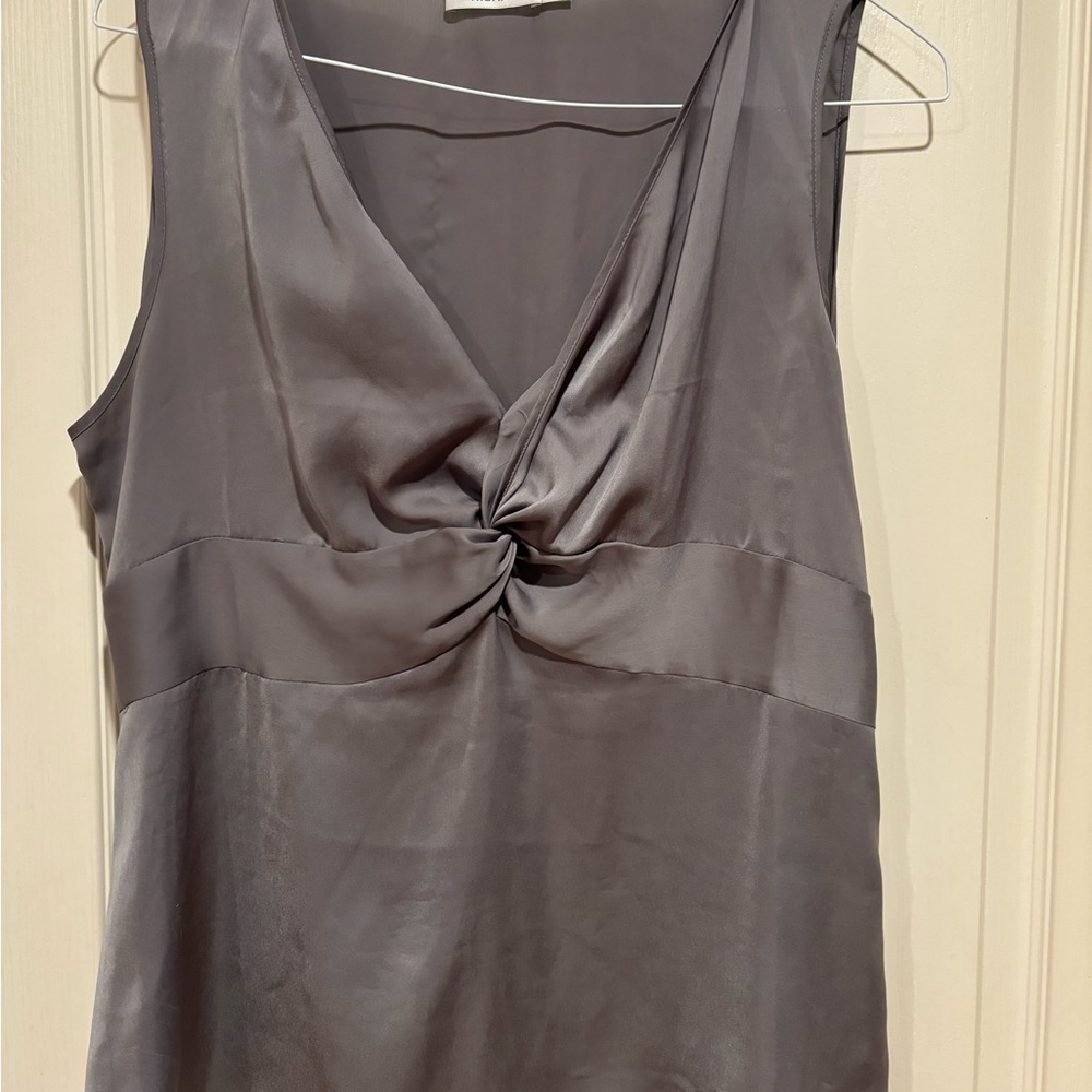 🌸BUY 3 for $15🌸 Reitmans silky tank, size 12